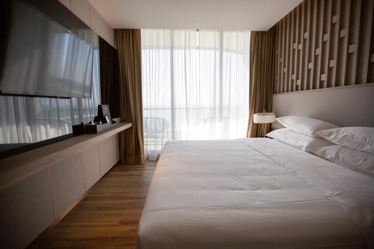 Symphony Of The Sea Hotel 방샌 외부 사진