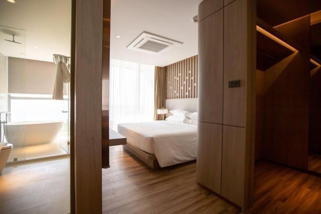 Symphony Of The Sea Hotel 방샌 외부 사진